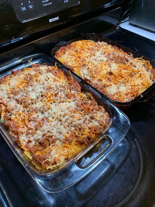 Zapiekane spaghetti z serkiem śmietankowym