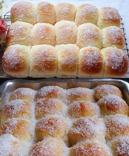 Słodki chleb z mlekiem skondensowanym i kokosem, piekarz nauczył mnie tego przepisu, który staje się coraz bardziej popularny w piekarniach