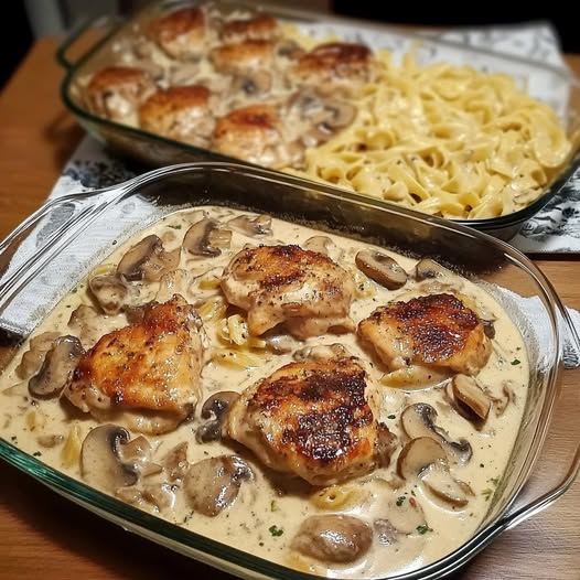 Romige kip z grzybami w tagliatelle