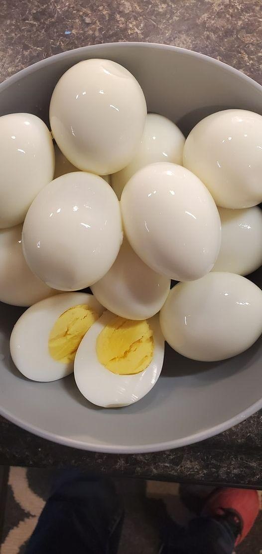 Idealnie Ugotowane Jajka na Twardo w Air Fryer – Prosty i Szybki Przepis