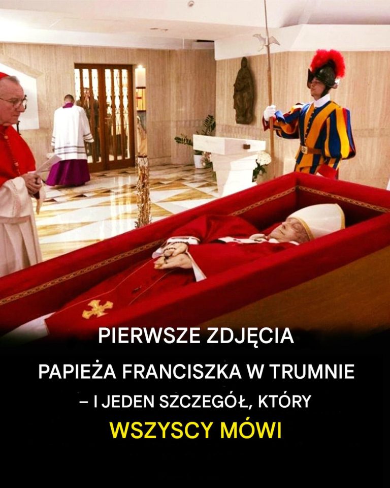 Zdjęcie papieża Franciszka leżącego w trumnie ujawnia więcej, niż widać na pierwszy rzut oka